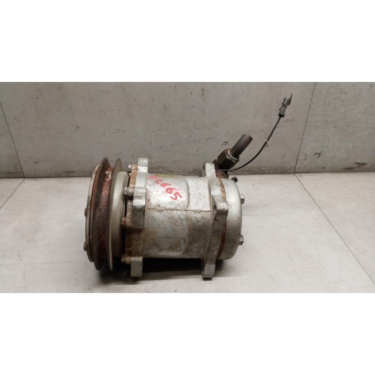 COMPRESSORE ARIA CONDIZIONATA TRATTORE AGRICOLO TRATTORE AGRICOLO usato