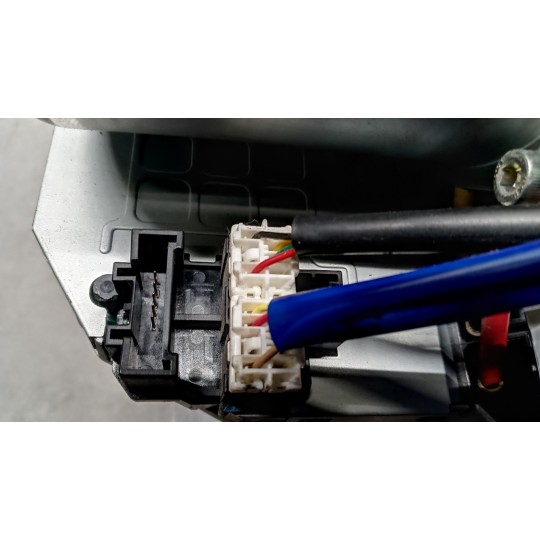 PIANTONE STERZO NISSAN Qashqai+2 2008>2010 usato