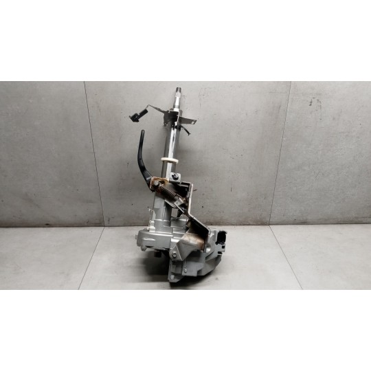 PIANTONE STERZO NISSAN Qashqai+2 2008>2010 usato