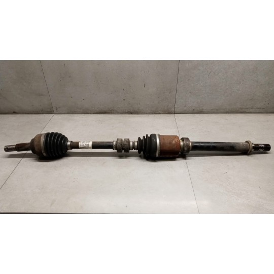 SEMIASSE ANTERIORE DESTRO NISSAN Qashqai+2 2008>2010 usato