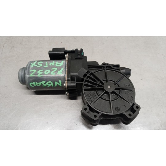 ALZA VETRI ANTERIORI SINISTRO NISSAN Qashqai+2 2008>2010 usato