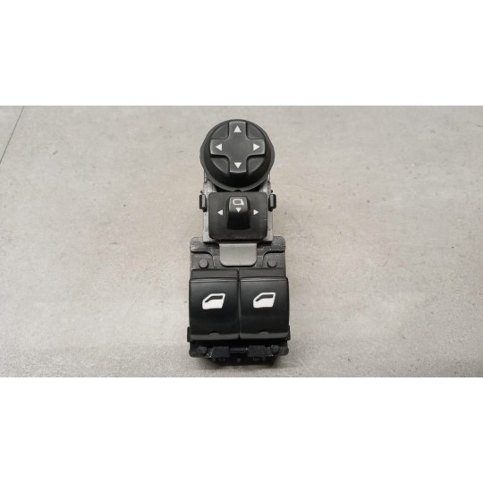 INTERRUTTORI E PULSANTI ALZAVETRI CITROEN Jumpy 2016> usato