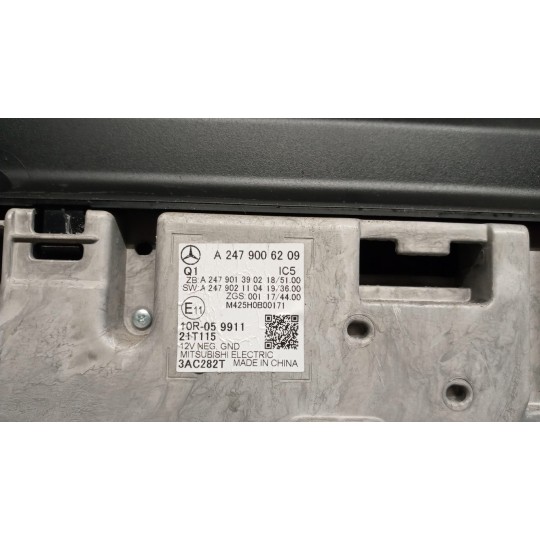 QUADRO STRUMENTI MERCEDES-BENZ Classe A (W177) 2018> usato