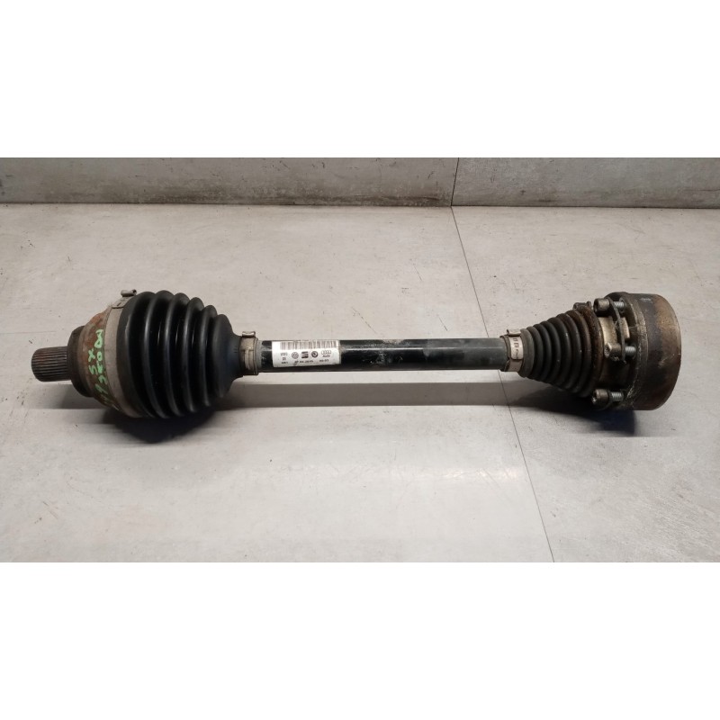 SKODA FRONT HALF-AXLES LEFT  SKODA Octavia 2013> used