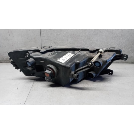 LEFT FOG LIGHT LAMP SKODA Octavia 2013> used