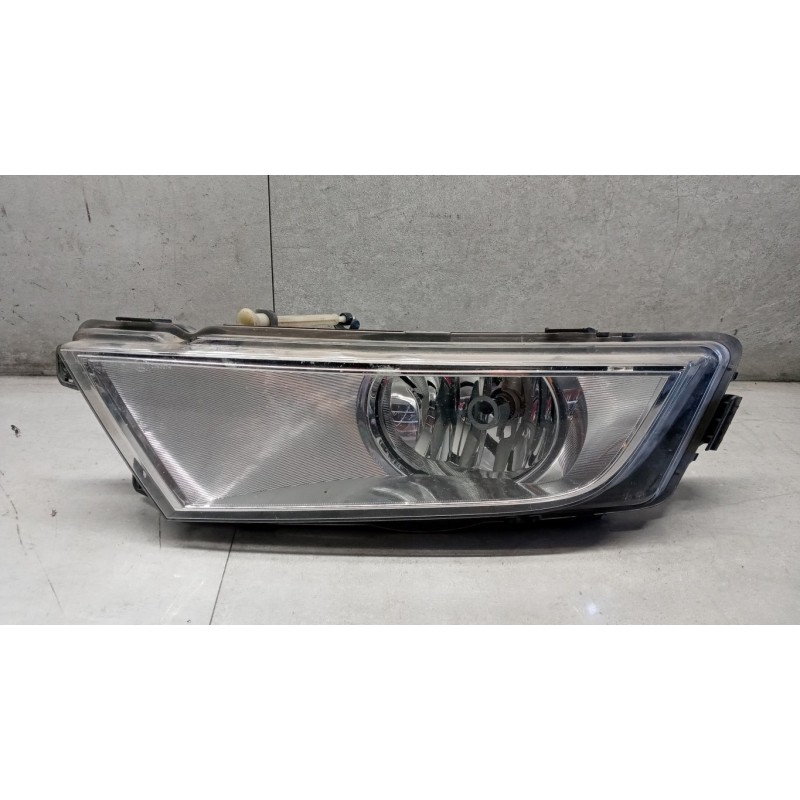SKODA LEFT FOG LIGHT LAMP SKODA Octavia 2013> used