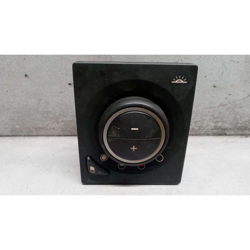 VOLVO truck INTERRUTTORI E PULSANTI ABITACOLO VOLVO truck FH euro 6 usato