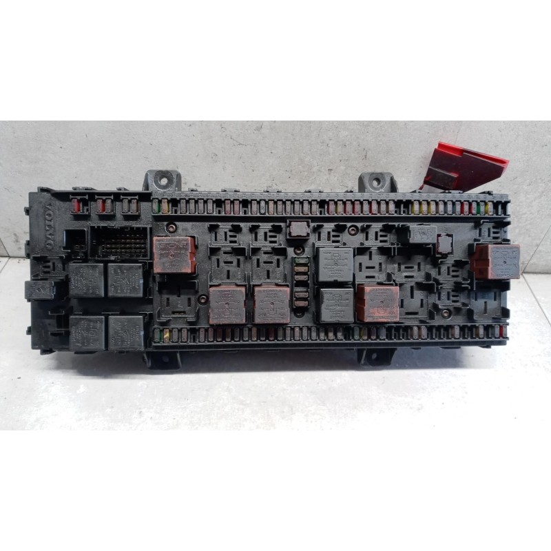 VOLVO truck SCATOLA FUSIBILI VOLVO truck FH euro 6 usato