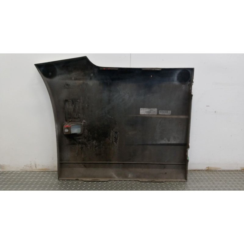 VOLVO truck MINIGONNA DESTRA VOLVO truck FH euro 6 usato