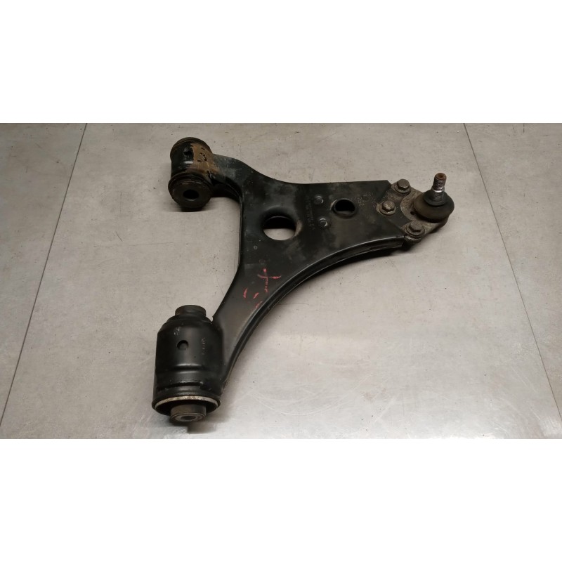 MERCEDES-BENZ CONTROL ARM FRONT LOWER LEFT  MERCEDES-BENZ Classe A (W169) 2004>2008 used