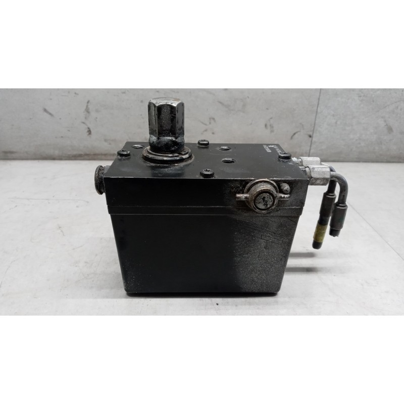 RENAULT truck POMPA IDR ALZACABINA RENAULT truck Premium 2005>2013 usato