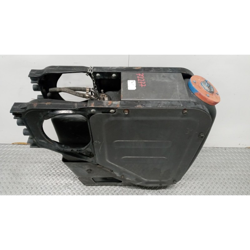 RENAULT truck SERBATOIO ADBLUE RENAULT truck Premium 2005>2013 usato