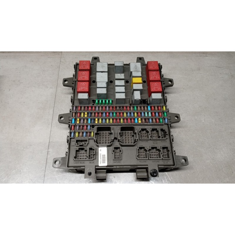 RENAULT truck SCATOLA FUSIBILI RENAULT truck Premium 2005>2013 usato