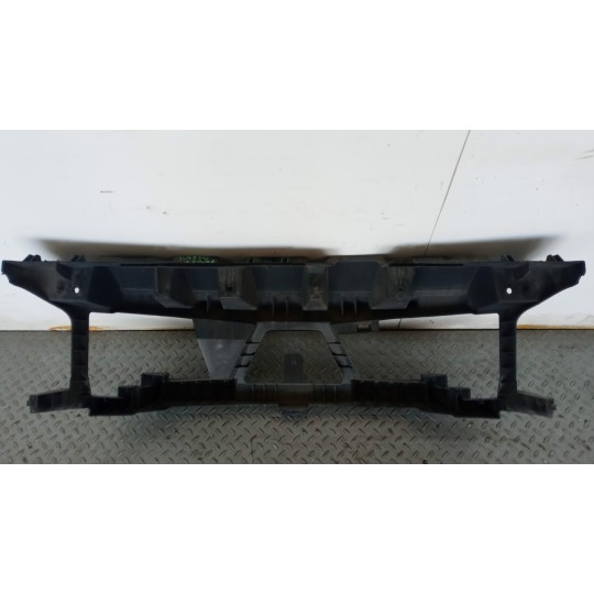 THE TOP FRONT SPOT-FACING  RENAULT Scenic 2006>2009 used