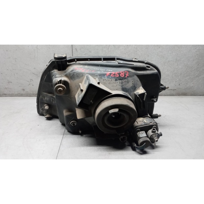 MITSUBISHI RIGHT HEADLIGHT MITSUBISHI L200 2001>2002 used