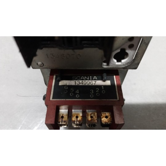 VARIOUS SWITCHES AND BUTTONS C  SCANIA 164 used