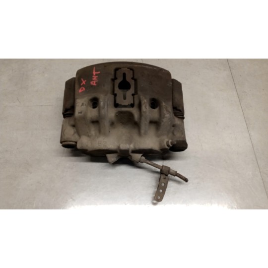 PINZA ANTERIORE DESTRA NISSAN truck Atleon usato