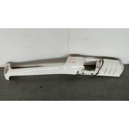 PLASTICHE ESTERNE VARIE NISSAN truck Atleon usato