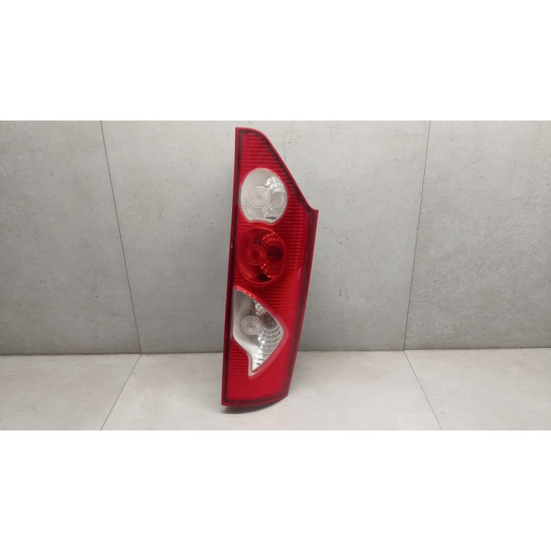 RENAULT FARO POSTERIORE ESTERNO SINISTRO RENAULT Kangoo 2008>2013 usato