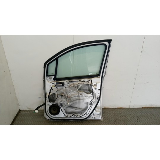 RIGHT FRONT DOOR  SUZUKI Splash 2008> used