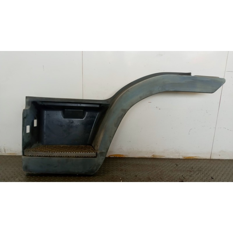 IVECO LEFT FRONT MUDGUARD  IVECO EUROCARGO 1994>2000 used